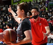 [포토] 전희철 감독 '강하게 어필'