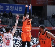 '팀 3점슛 21개+전성현 26점' 캐롯, SK전 106-84 대승