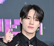 NCT드림 제노,'카리스마 넘치는 엄지척' [사진]