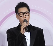 지석진 "여러분, 반가워요"