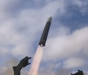 북, 동해상에 탄도미사일 2발…ICBM 한 달 만에 도발