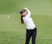 경사진 러프에서 샷을 하는 김민선7 [KLPGA]