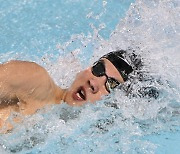 황선우, 쇼트코스 세계수영선수권 자유형 200m 우승···대회 2연패