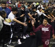 CORRECTION Mexico Spurs Heat Basketball