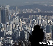 올해 아파트값·거래량 역대 최저…전세거래량이 아파트매매 추월