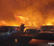 강릉 폐차장서 화재…인명피해는 없어