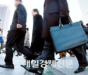 Korean companies cutting staff as they anticipate economic slowdown