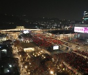 “10만 함성, 잊지 못 할 감동” 광화문 거리응원 이끈 붉은악마 그리고 KT