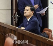 "밀정이 어떻게 초고속 승진을"…경찰국장 치안정감 인사에 내부 '부글'