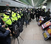 오세훈, 전장연에 “국회 예산안 처리 시점까지 시위 중단해달라”