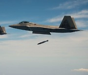 美 전략폭격기 B-52H·F-22 전투기, 한반도 인근 연합훈련