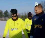 [VIDEO] Son Heung-min returns to Tottenham in freezing weather