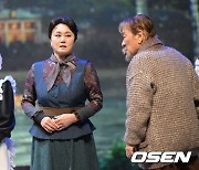 이경실, '중간에서 난감하네' [사진]