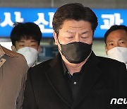 '이임재 영장 재신청' 승부수 띄운 특수본…윗선 수사 분수령