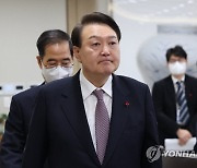 [속보]尹대통령 "법인세 인하, 투자 증액분 10% 세액공제 확실히 작동돼야"