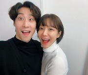 신소율♥김지철, 결혼 3주년 맞아 밀착셀카…귀여운 부부 [N샷]