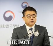 ‘성평등’ 빼고 ‘자유민주’ 넣은 새 교육과정…논란 끝 확정