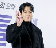 [포토] 정우성, '추위 녹이는 따뜻함'