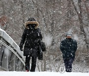 광주·전남 폭설…일부 학교, 23일 등교 시간 조정