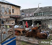 우크라 "러시아 군 사망자 10만명 이상…매달 1만명씩 숨져"