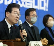 이재명, 檢 소환 통보에 “尹정권 망나니 칼춤 좌시하지 않겠다”