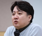 이준석, ‘김장연대’에 “새우 두마리 모여도 새우, 고래 되지 않는다”