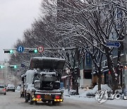 전북 폭설에 퇴근길도 고생길…접촉사고 60여건