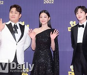 [TD포토] 문세윤-설인아-찬희 '2022 KBS 연예대상 3MC'