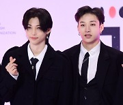 [포토] 스트레이 키즈 필릭스-방찬, '멋진 모습에 눈길' (2022 SBS 가요대전)