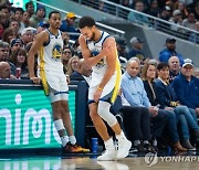 어깨 부상 NBA 커리, 최소 2주 더 결장…골든스테이트엔 악재