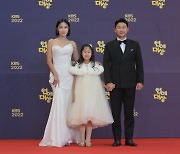 [2022 KBS 연예대상] 이천수·사유리·딘딘·류수영, 최우수상 영예