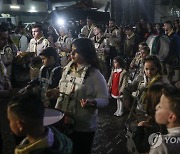 MIDEAST PALESTINIANS CHRISTMAS MASS