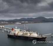 日손보사, 러 해역 선박 보험중단…사할린-2 LNG 수입정지 위기