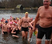 BRITAIN CHRISTMAS DAY SWIM