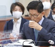 "文은 김일성주의자" 고발된 김문수…검찰 '혐의없음' 결론