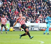 [EPL 17R] '굴절 실점' 토트넘, 브렌트포드에 고전…0-1 전반 종료