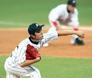 이대호가 울렸던 '한국 킬러' 투수, 42세에도 현역으로 뛴다