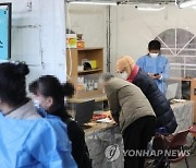 충북 어제 781명 확진…3주만에 700명대로 주춤