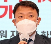 [포토]토론하는 강경택 산업통상자원부 전력시장과 과장