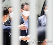 `국민통합 논란` 중심에 선 김경수… 친문계 결집 구심점 될까