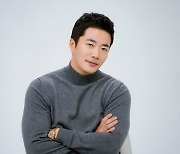 '스위치' 권상우 "이민정, 韓서 제일 예쁜 배우…군더더기 없이 예뻐" [MD인터뷰]