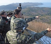 백령도 해병대 찾은 與 "평화는 공짜가 없다"