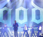 '데뷔 23주년' god, 콘서트 성료..따로 또 같이 완벽한 예