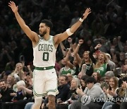 [NBA] ‘브라운 39점, 테이텀 38점’ BOS, HOU 격파…스타더마이어 코치 첫 승