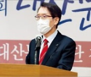 신창재 "문학적 경험 전하는 재단으로 거듭날 것"