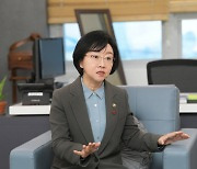 [Out of the Shadows] Korea should treat drug abuse epidemic as it did COVID-19: minister