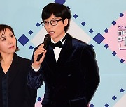 [TEN 포토] 유재석 '내년에도 열심히 하겠다'