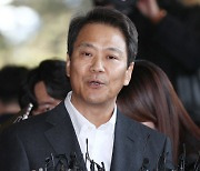 尹 ‘확전’ 발언에… 임종석 “대통령의 입, 너무 가볍고 위험해”