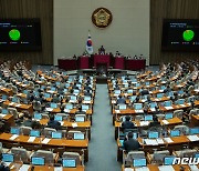 尹정부 출범 후 첫 정기국회…정쟁으로 놓친 '일몰' 민생·국가경제