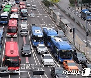 경유 유가연동보조금, 내년 4월까지 연장…1000억원 지원